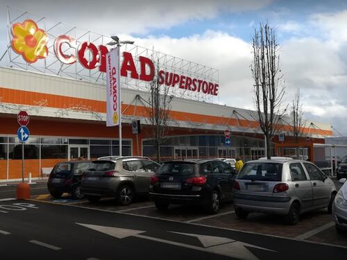 Patto corruttivo dietro l'affare Conad-Auchan, nove indagati
