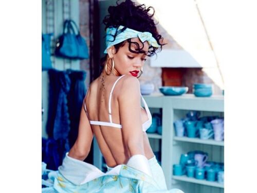 Grecia, Rihanna torna senza veli: ecco gli scatti