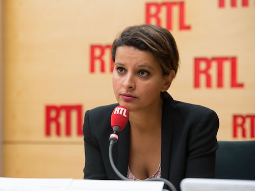 Polemica in Francia: ministro dell'educazione non replica a dichiarazioni estremiste