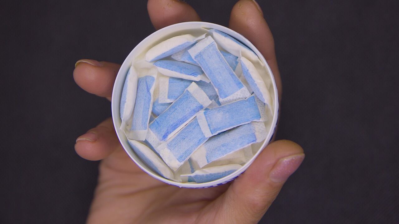 Due 13enni ricoverate per "Snus". Cos'è e perché è pericolosa questa sostanza