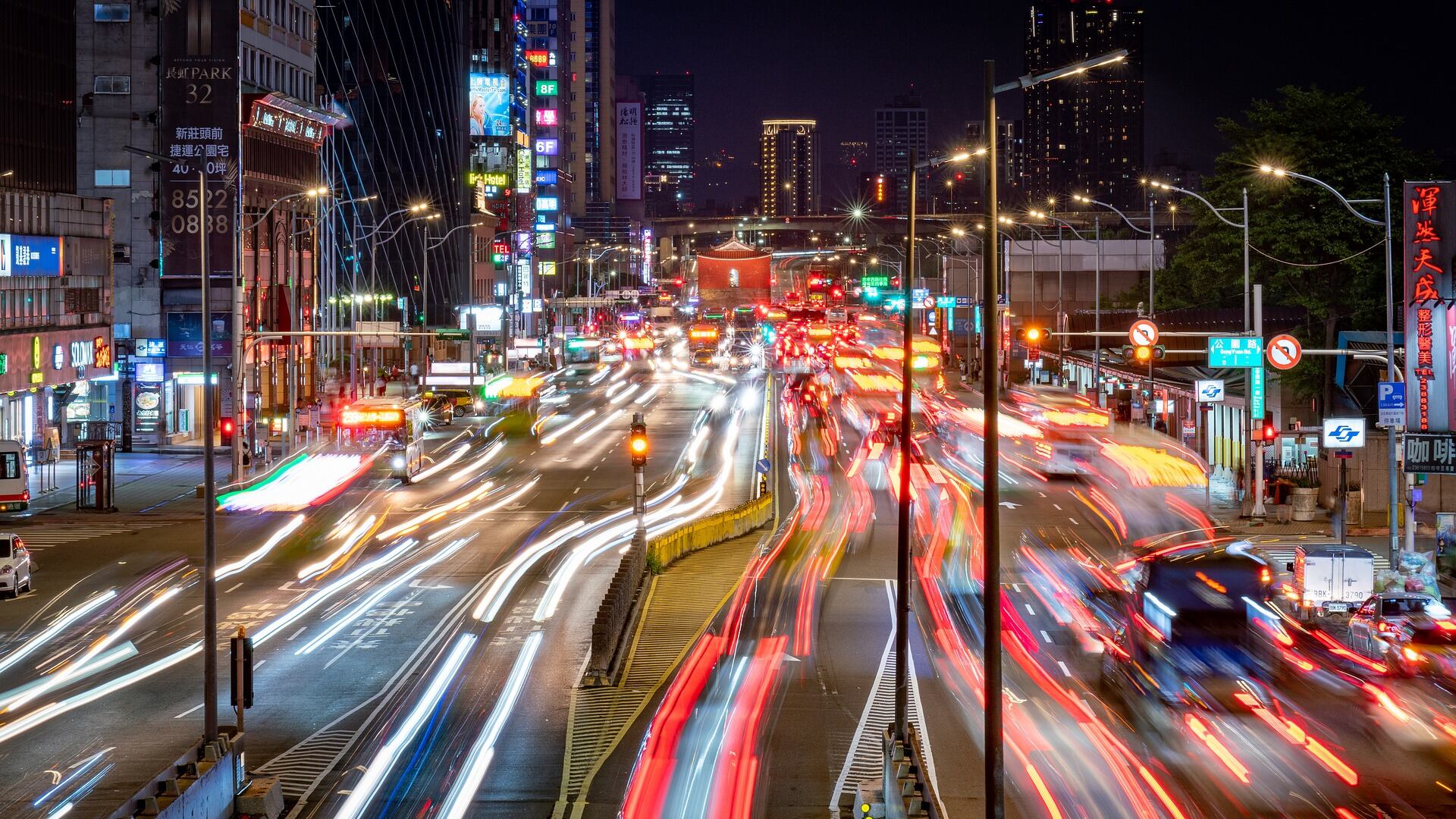 Inquinamento acustico, rumore del traffico aumenta ansia e stress: lo studio