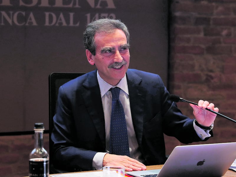 Mps, Lovaglio al bivio tra la ritirata e il rilancio