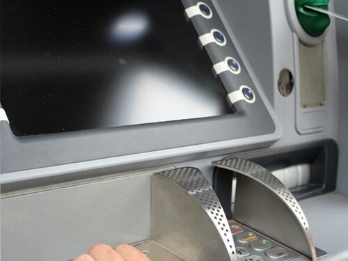 Roma, arrestato il ladro seriale dei bancomat