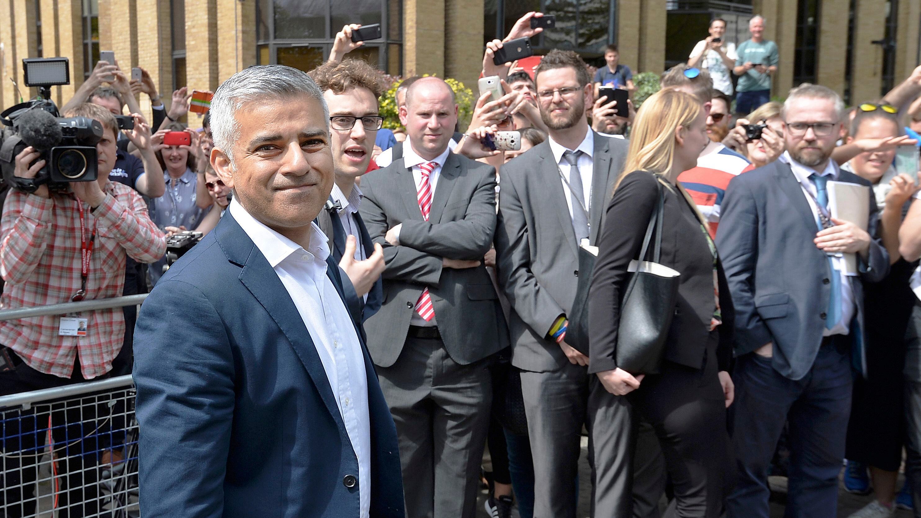 Khan il musulmano sul trono di Londra: "Voglio combattere le disuguaglianze"