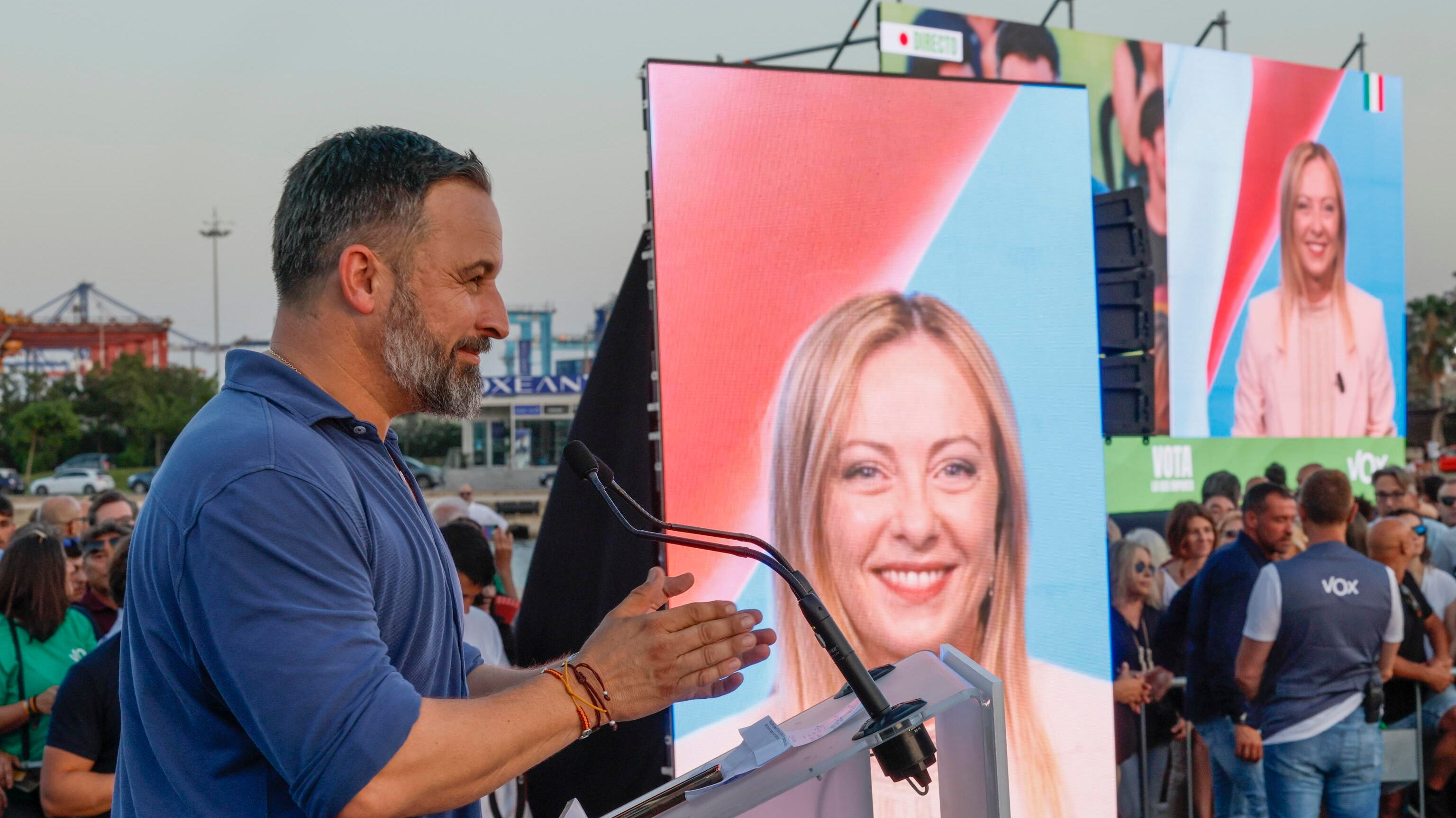 In Spagna elezioni roventi. E Vox fa "tremare" l'Europa