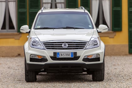 Ssangyong Rexton W, crossover anti crisi 1
