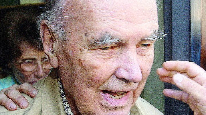 Priebke, a 99 anni resta prigioniero dell'ipocrisia di guerra