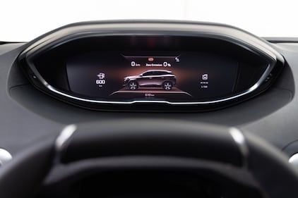 Peugeot 3008 Hybrid 136: la gallery  9