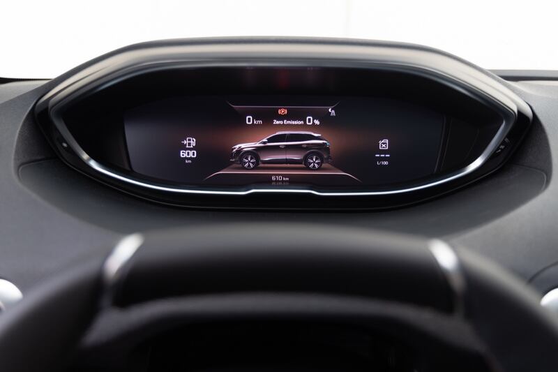 Peugeot 3008 Hybrid 136: la gallery  9