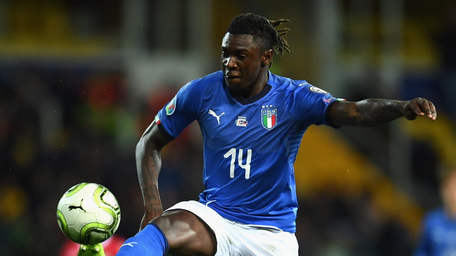 Kean replica stizzito al padre: "Trattori? Io devo tutto a mia madre"