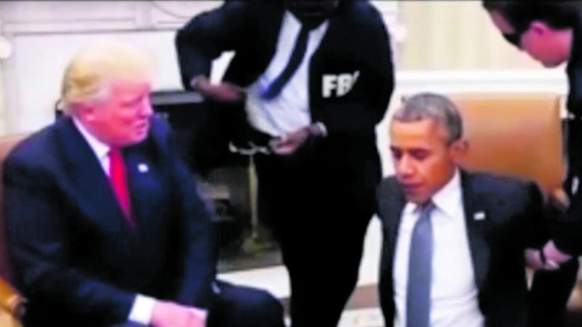 E il presidente in un video arresta Obama