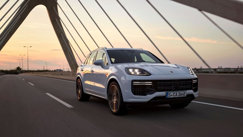 Porsche Cayenne Turbo E-Hybrid, guarda la gallery 8