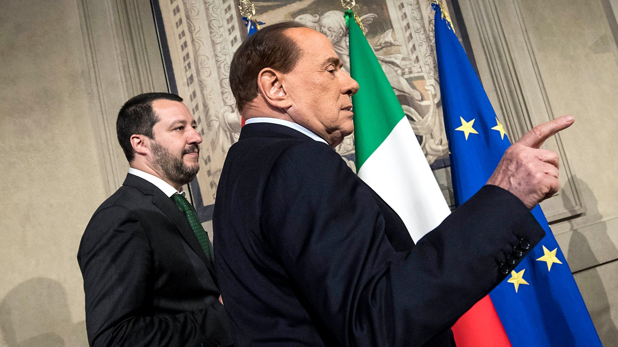 Governo, il Cav guarda al Pd. Ma Salvini: "Mai con i dem"