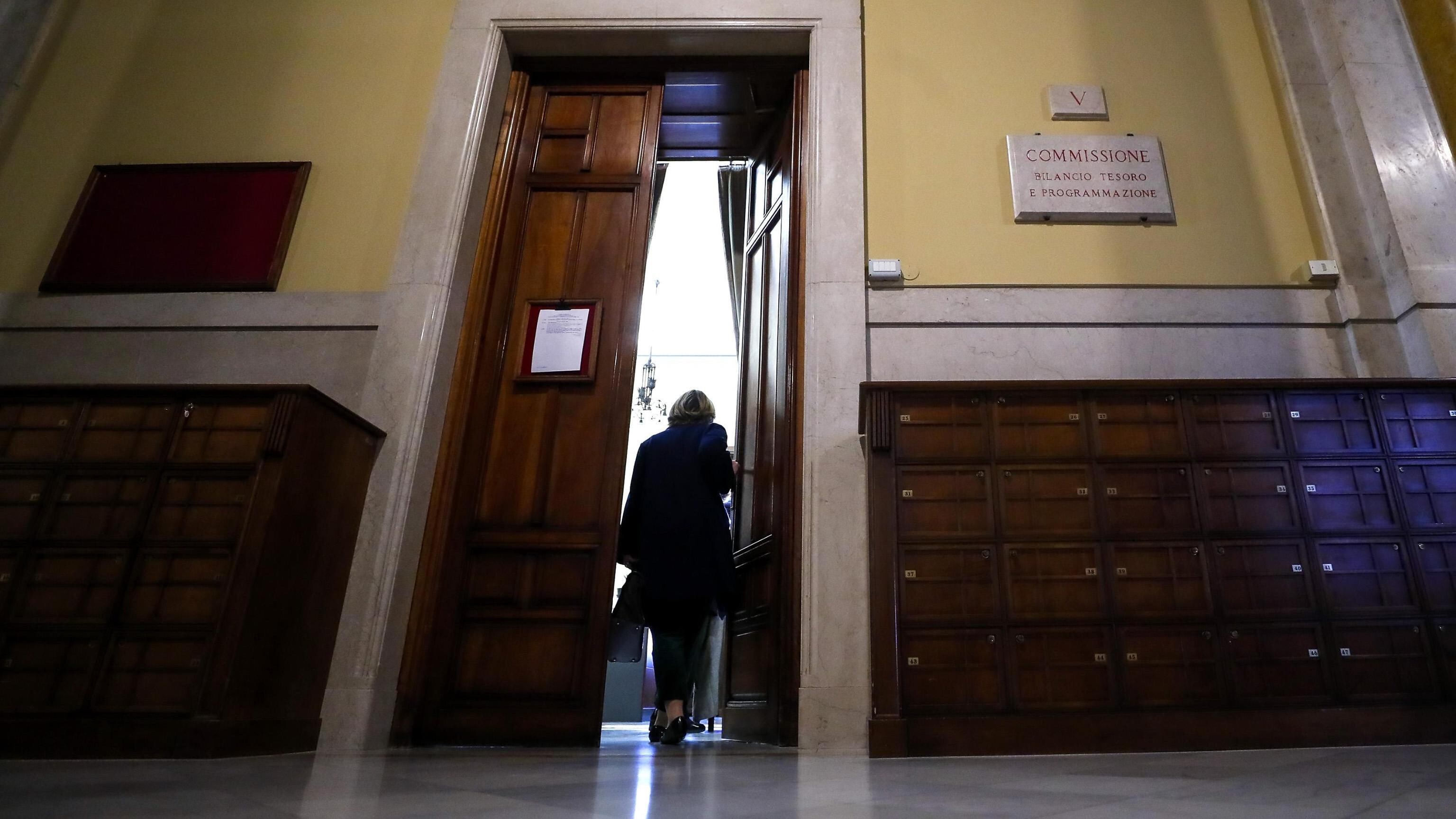 Mes, nuovo rinvio in Commissione: "Non c'è urgenza"