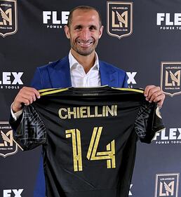 Giorgio Chiellini dice addio al calcio: i momenti più importanti della sua carriera 3