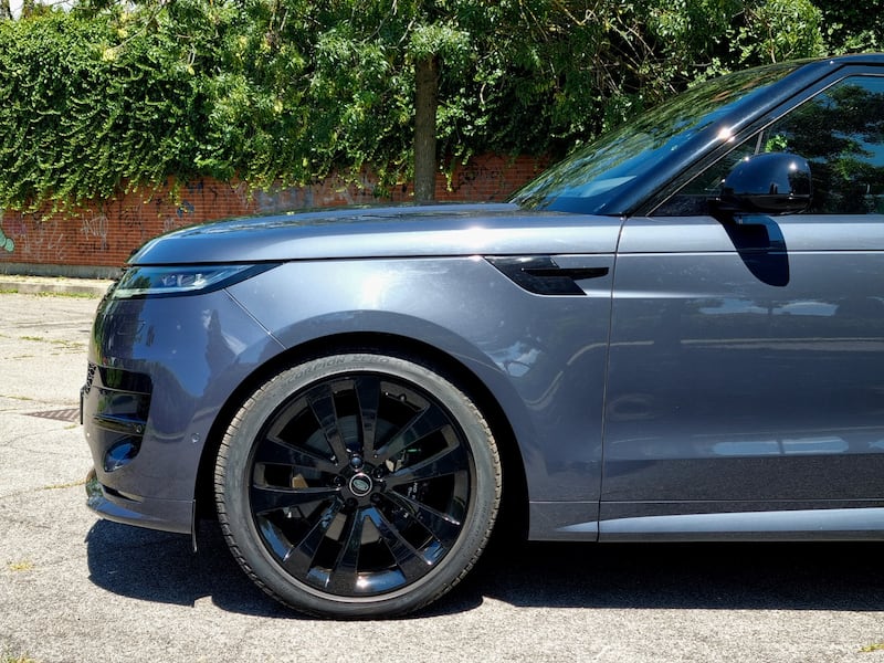 Nuova Range Rover Sport, guarda la gallery della prova 5