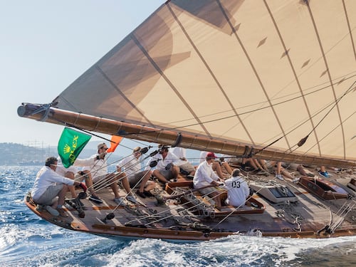 Vela, Tuiga si prepara a salpare per Les Voiles de Saint-Tropez