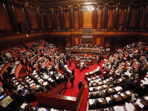 Prime defezioni tra i grillini: Fattori contro Milleproroghe