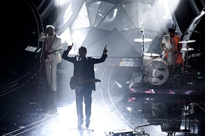 Sanremo 2024: ecco il look della prima serata del Festival dei The Kolors 2