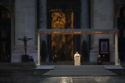 La preghiera universale del Papa per la fine della pandemia 1