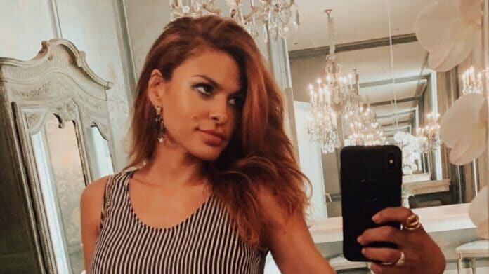 "La mia vita privata resta fuori dai social". Eva Mendes e il suo rapporto con il mondo di Instagram