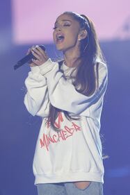 Ariana Grande solidale per Manchester 11