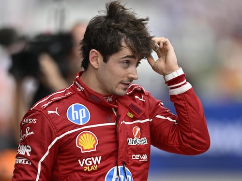 Tutti spiazzati, Rossa compresa. E Leclerc regala la super pole