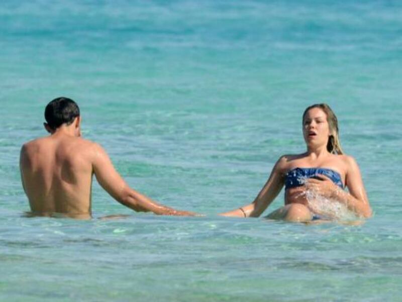 Costanza Caracciolo e Primo Reggiani al mare 25