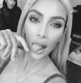 Kim Kardashian sexy su Instagram 4