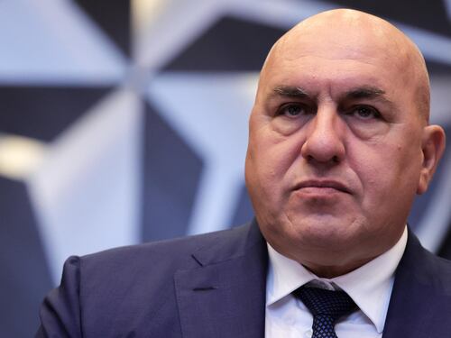 Dietro l'allarme Fdi il disegno annunciato dalle toghe rosse prima delle Europee