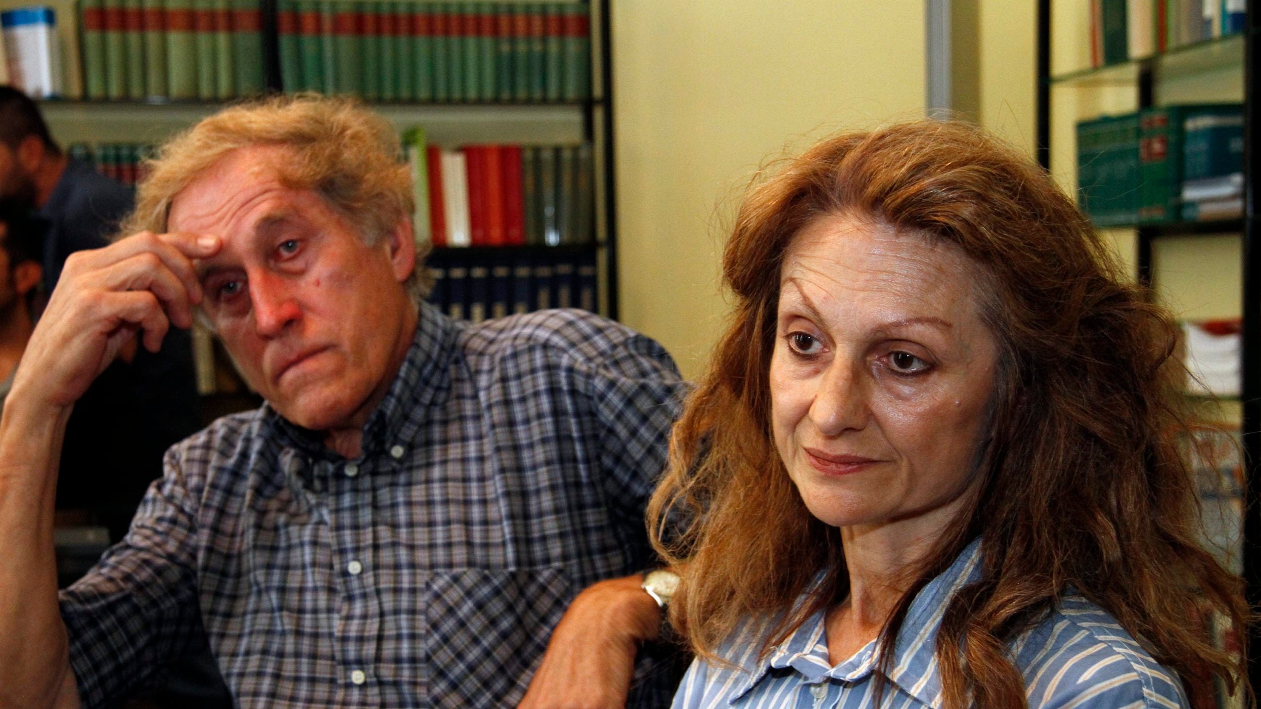 "Genitori troppo vecchi": via la figlia