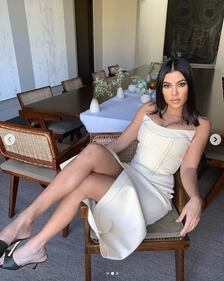 Kourtney Kardashian, le foto su Instagram 15