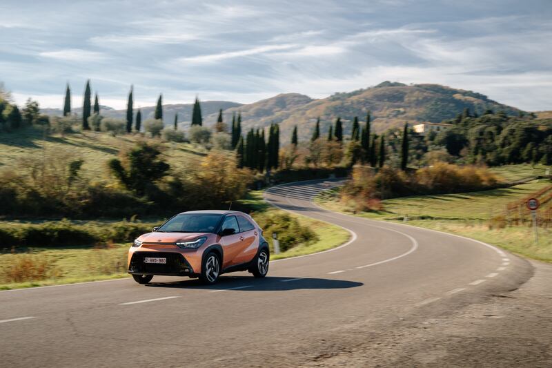 Nuova Toyota Aygo X Hybrid: guarda la gallery 1