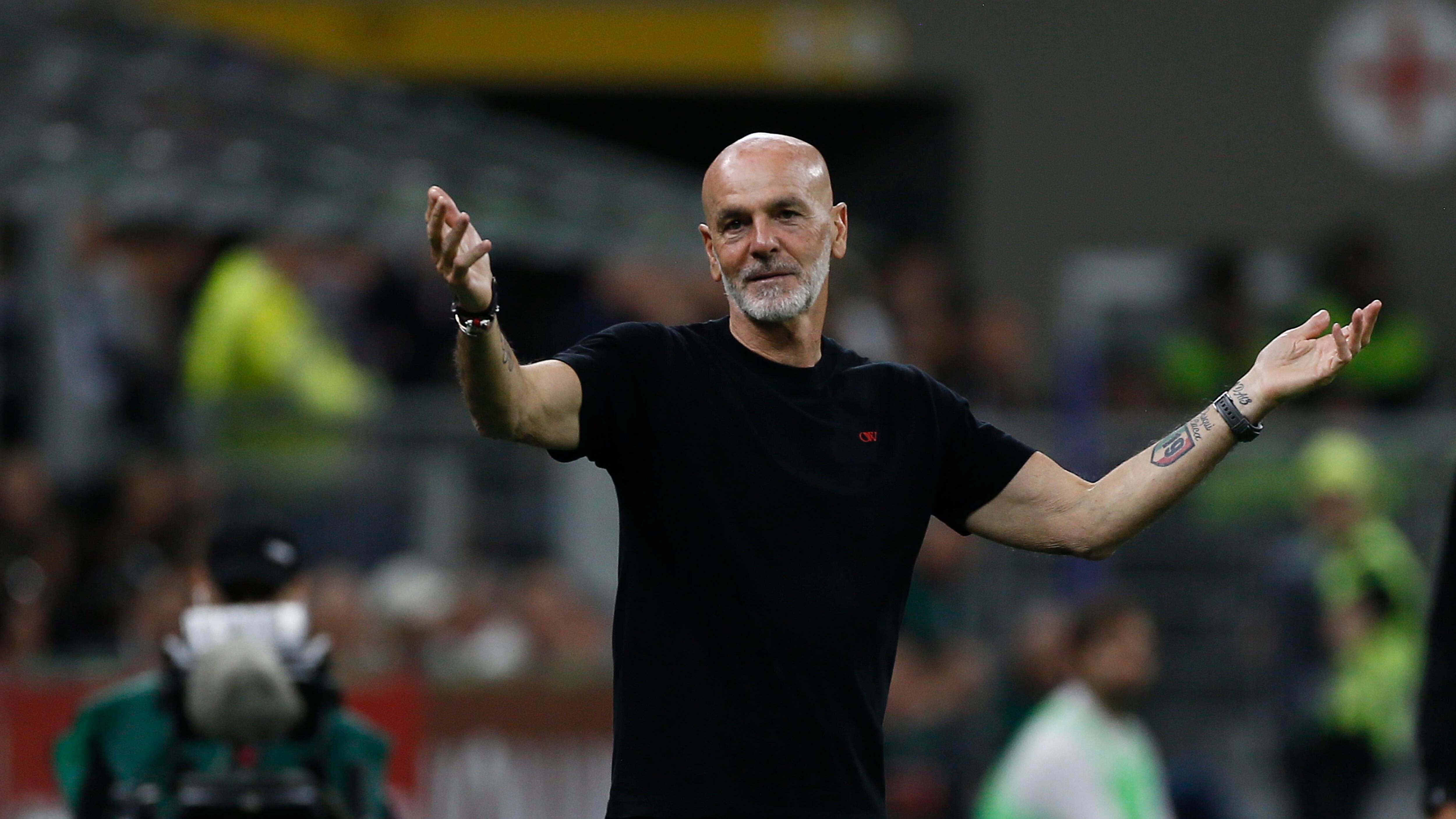 Pioli a un passo dall'Arabia: i rossoneri tifano per l'ok di CR7
