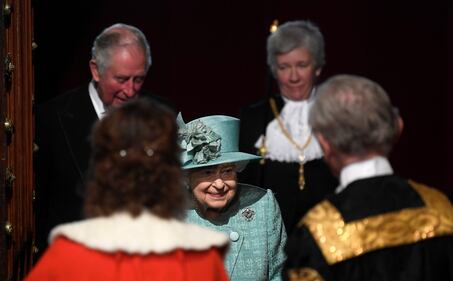 La Regina Elisabetta all'Houses of Parliament  4