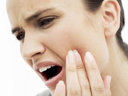 Ascesso dentale, i sintomi a cui prestare attenzione