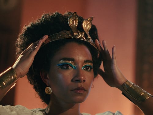 “Cleopatra non era nera”. Gli egiziani fanno causa a Netflix