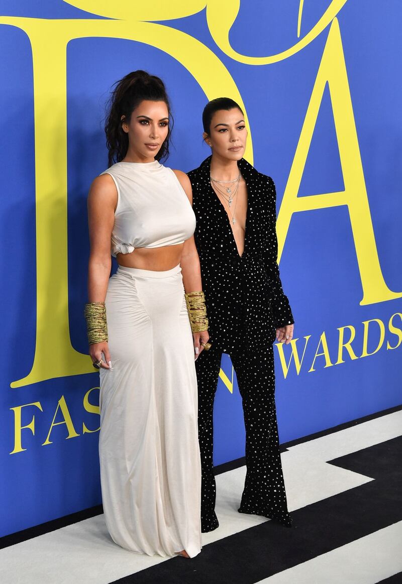 Kim Kardashian senza reggiseno sul red carpet 8