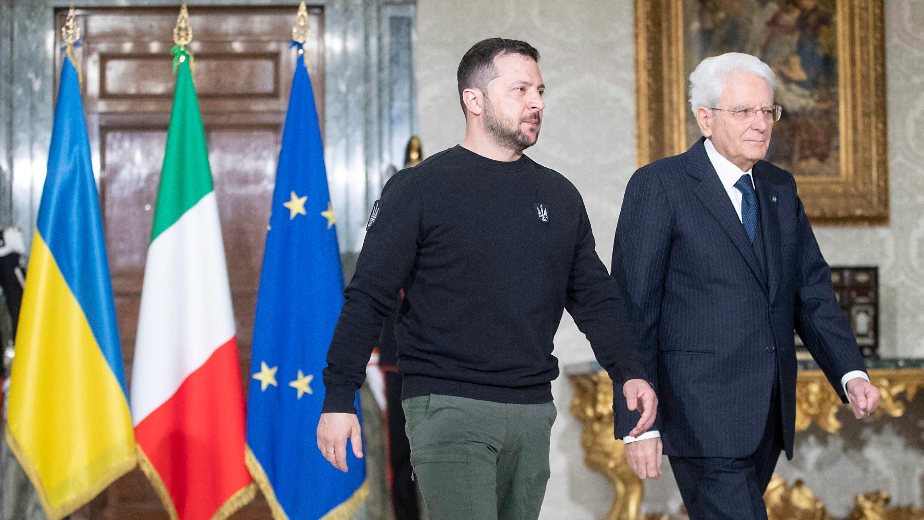 Blitz a Roma e Berlino in cerca di sostegno per entrare nella Nato (ma con cautela)