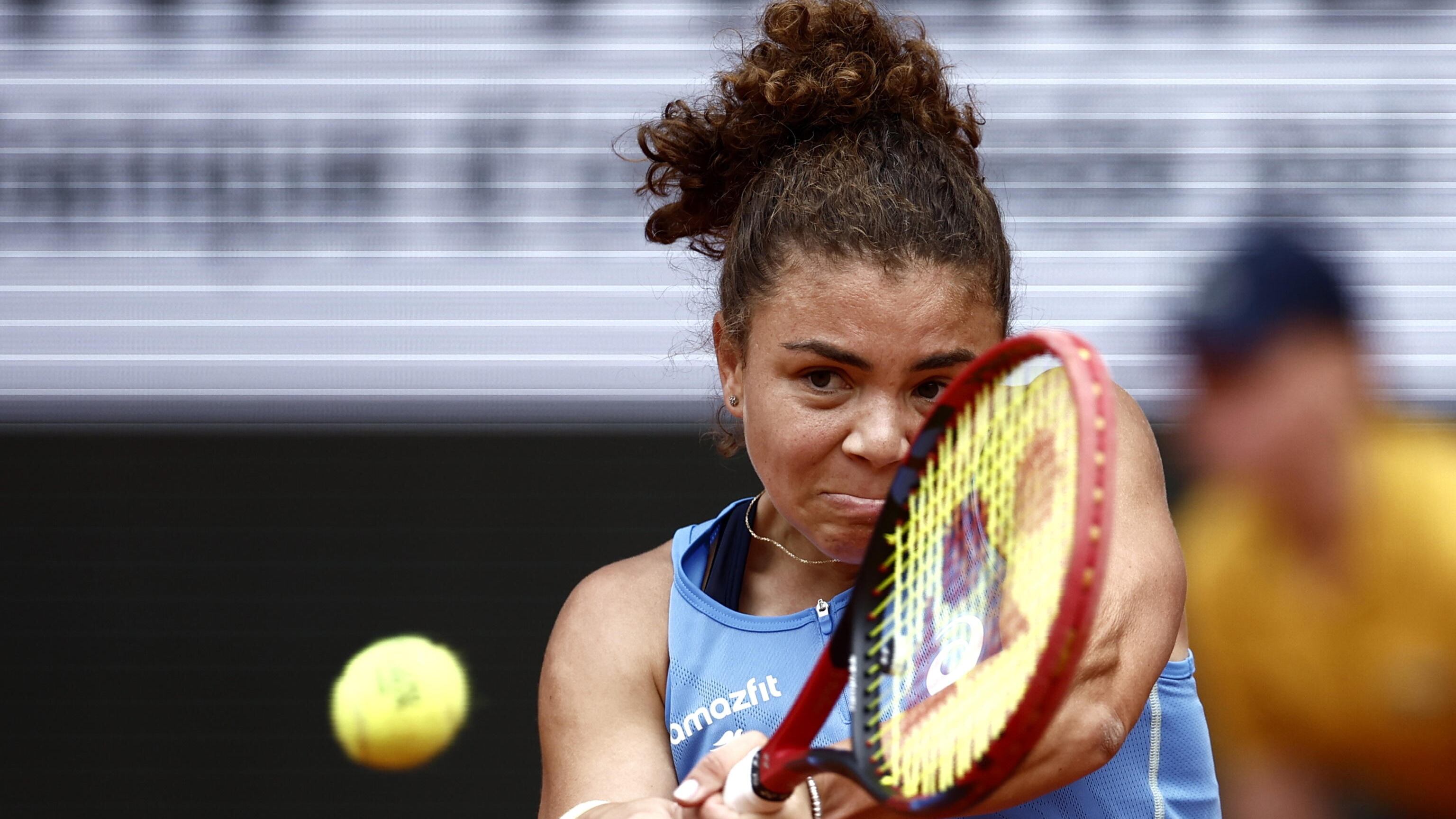 Paolini spreca e saluta Parigi