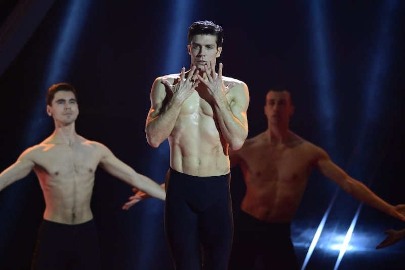 Sanremo 2024: ecco il look della finalissima del Festival di conduttore, co-conduttore e ospiti 9
