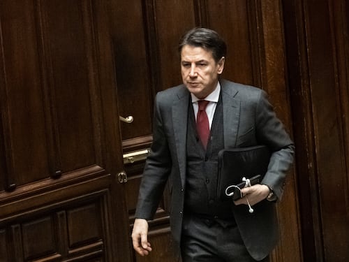 Conte e quell'audio rubato a "Porta a Porta": che cosa ha detto esattamente a Bruno Vespa