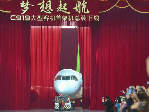 Da oggi la Cina ha un suo aereo di linea