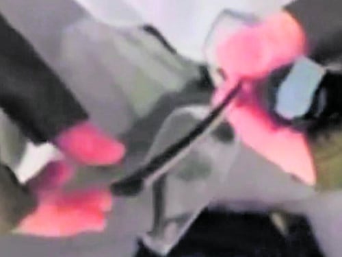 Prof assalita, indagati per istigazione due under 14 e un russo