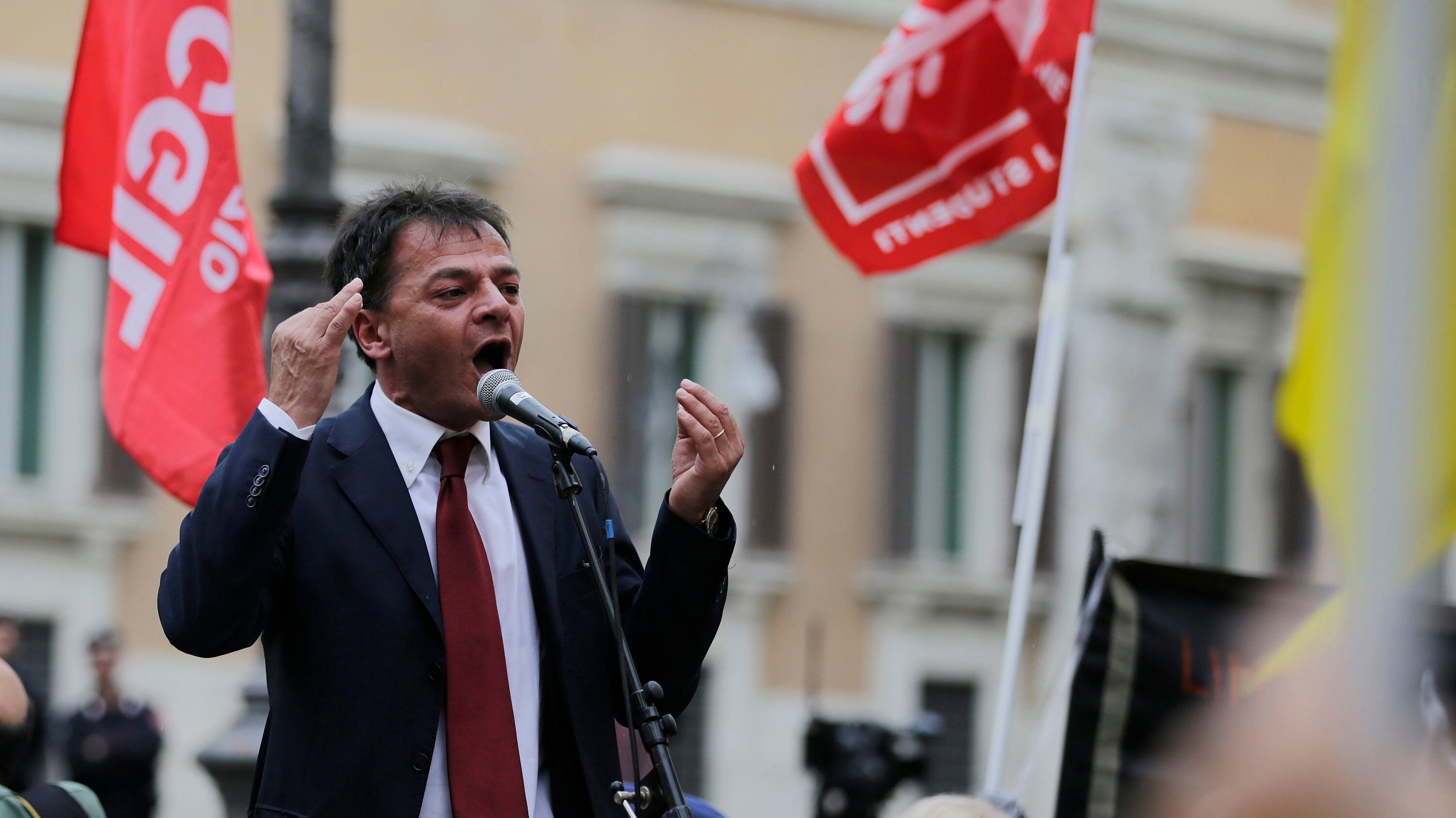 Stefano Fassina annuncia la candidatura a sindaco di Roma
