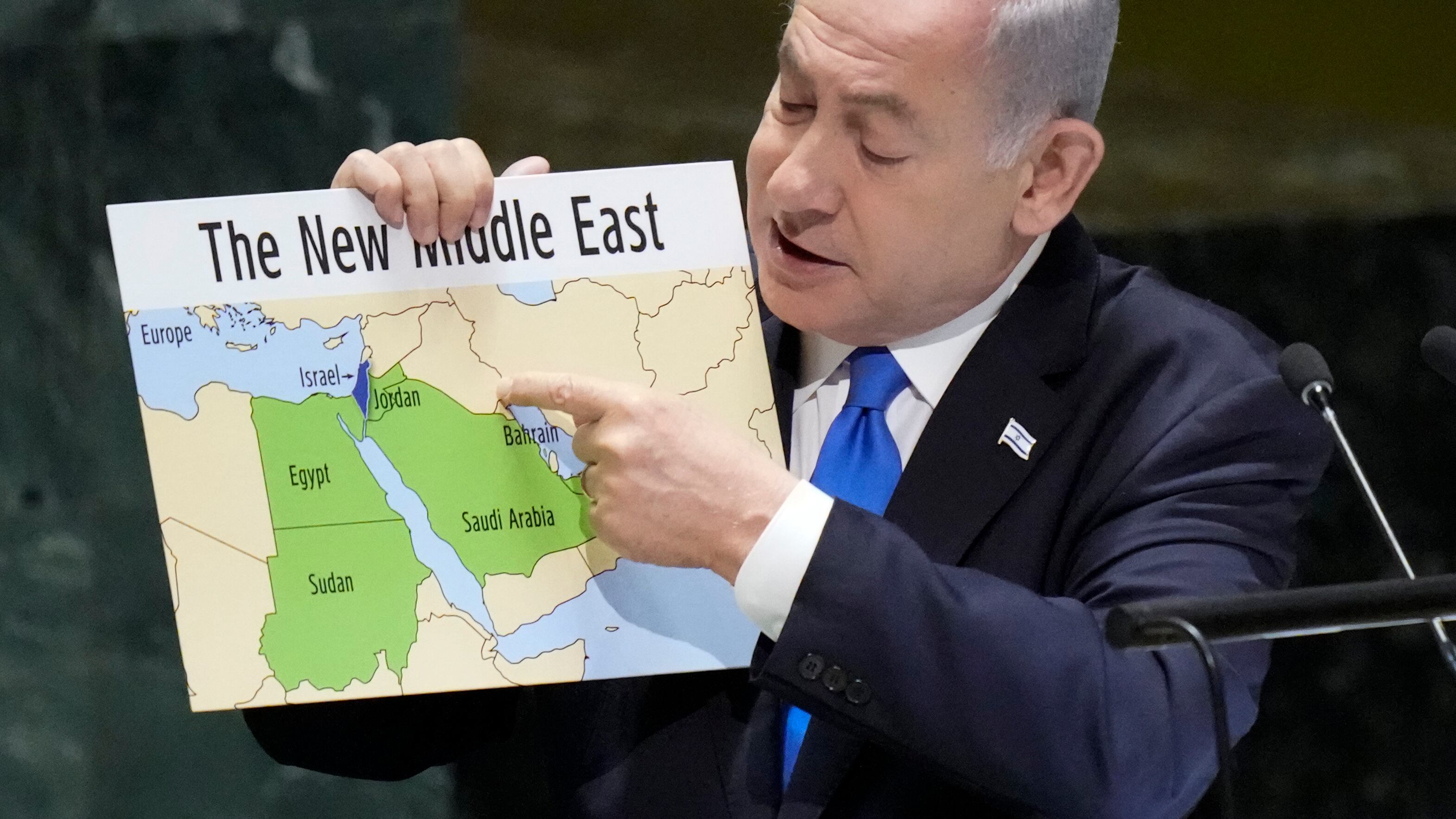 "Usano la fame come arma". Il pressing delle Ong anti-Israele sull'Aja