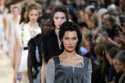 Bella Hadid, le immagini più sexy 12