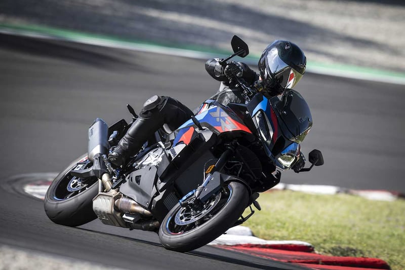 Nuova BMW M 1000 XR