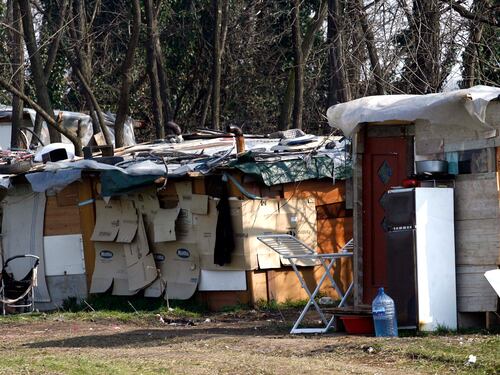 Ferrara, per farsi giustizia da solo massacra ladro nomade nel sonno