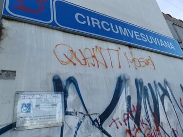 Nella stazione da incubo, tra svastiche, scritte razziste e abbandono 2